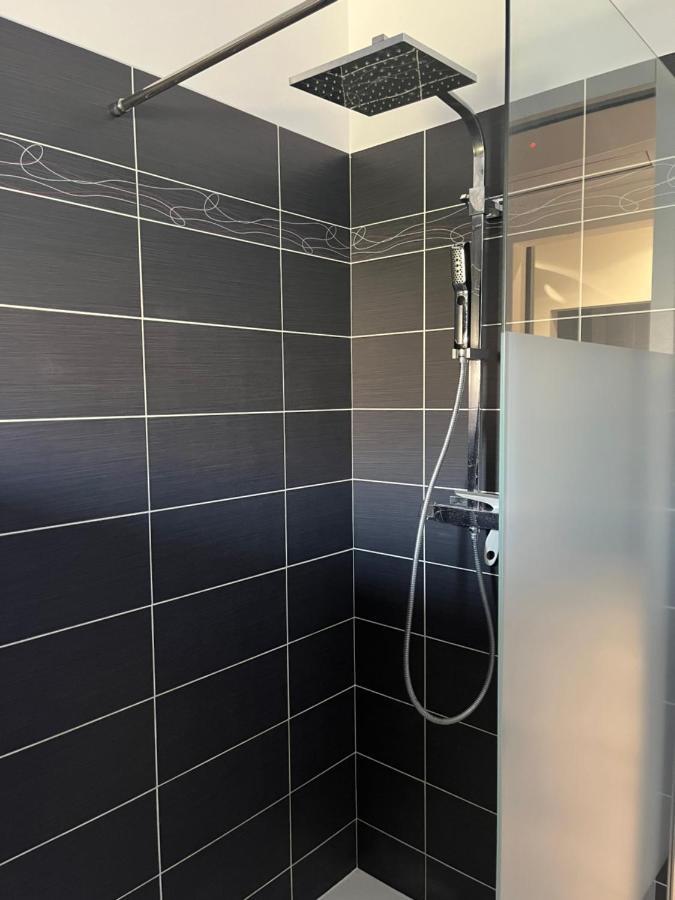 Logement Prive A Proximite Du Mont Ventoux Carpentras Exterior foto